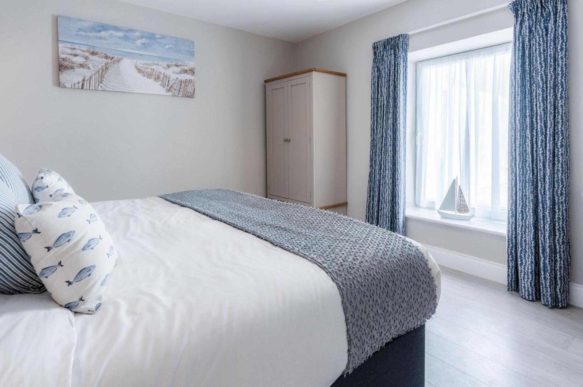 Haven View - 2 Bedroom Apartment - Milford Haven Exterior photo